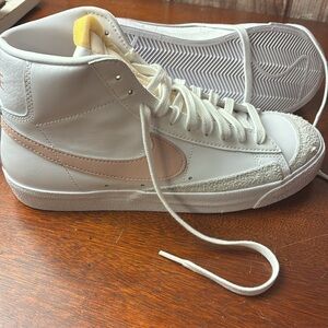 Nike Blazer mid 77s